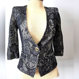 GIRDEAR Victorian Style Lace Fitted blBlazer with Nautical Gold Button. Size 2
